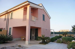 Отель Holiday House Villa AleGiù Marzamemi, Ното